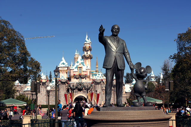 Disneyland Partner Statue